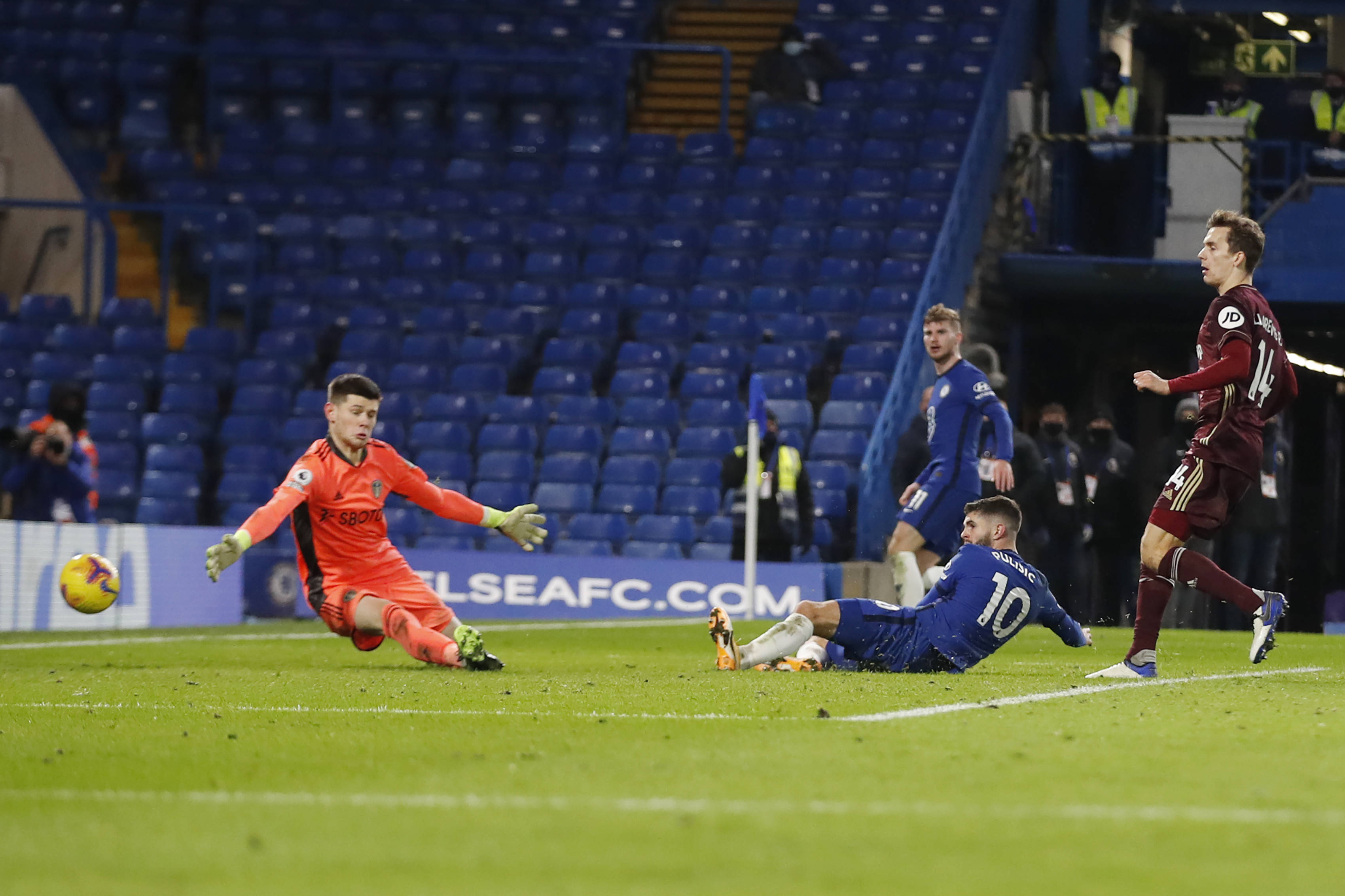 险胜海登海 险胜海登海